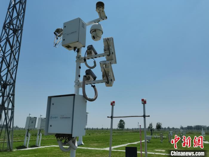 壽縣國家氣候觀象臺內各種觀測設備。　吳然 攝