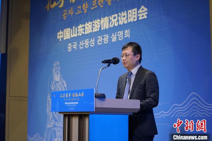 中國(guó)駐首爾旅游辦事處主任張若愚致辭。　劉旭 攝
