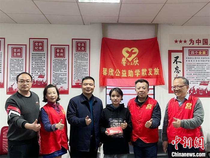 在湘求學的西藏女孩：“我淋過雨，也想努力為別人撐把傘”